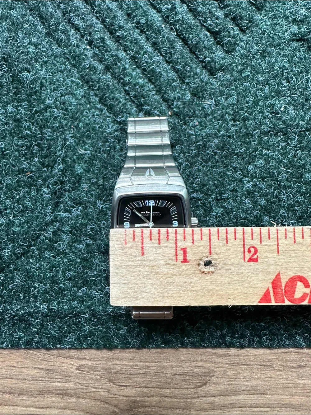 Vintage Men’s Nixon Show Don’t Tell The Manual Watch Silver/Black